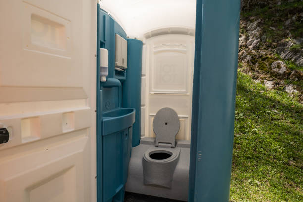 Portable restroom solutions in Riverdale, IL