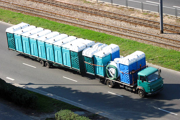 Best Portable restroom trailer rental  in Riverdale, IL